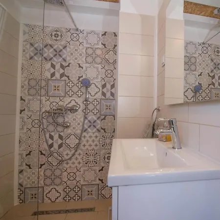 Guest house Andrej A2 Veli Losinj