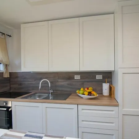 Guest house Andrej A2 Veli Losinj