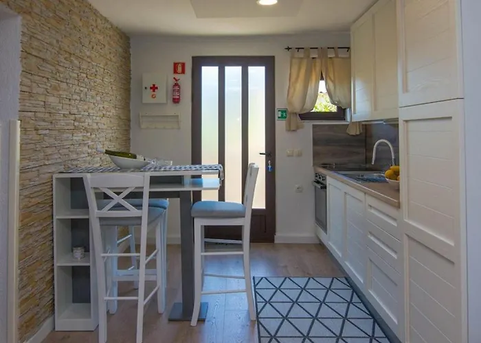 Πανσιόν Andrej A2 Veli Lošinj