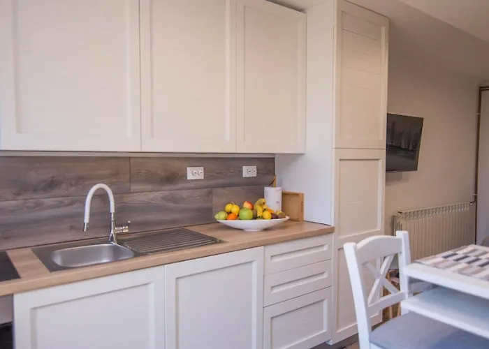 Πανσιόν Andrej A2 3*