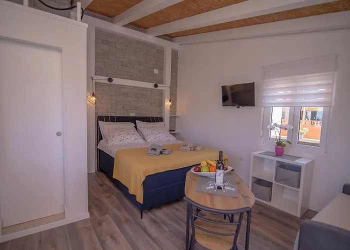 Gasthuis Andrej A2 3*